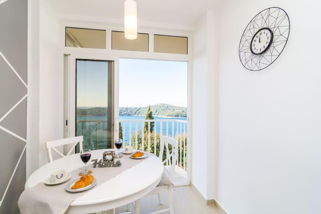 Sea View Apartment 10 Minutes Walk From Old City Dubrovnik Buitenkant foto