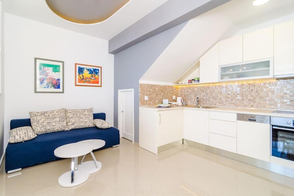 Sea View Apartment 10 Minutes Walk From Old City Dubrovnik Buitenkant foto